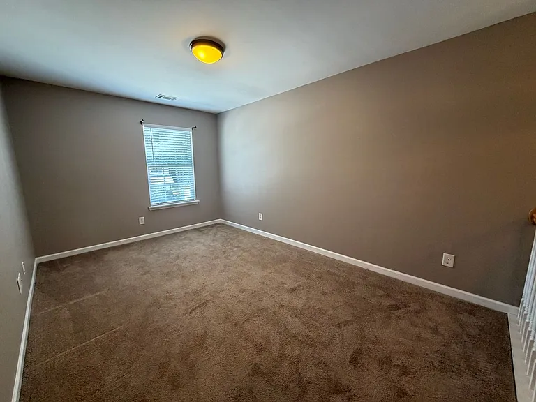 422 Delta Dr — Photo 16
