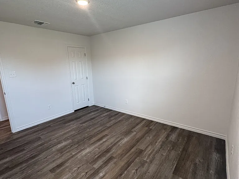 5808 McGregor Loop #A — Photo 11