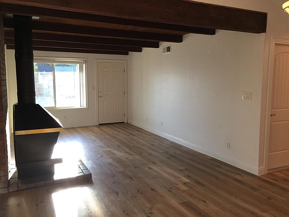 5th image of 6151 Patterson Ln