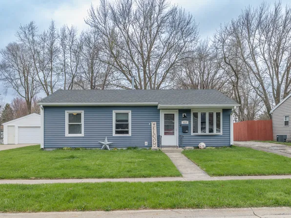 613 Fairlane Ave, Dekalb, IL 60115