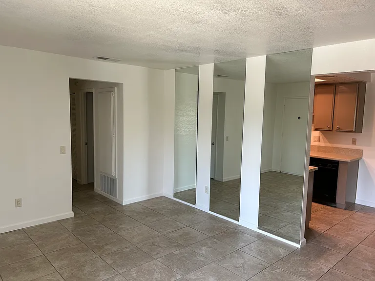 1800 N Mira Loma Way — Photo 3
