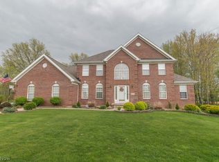8822 Langston Ct N, Macedonia, OH 44056