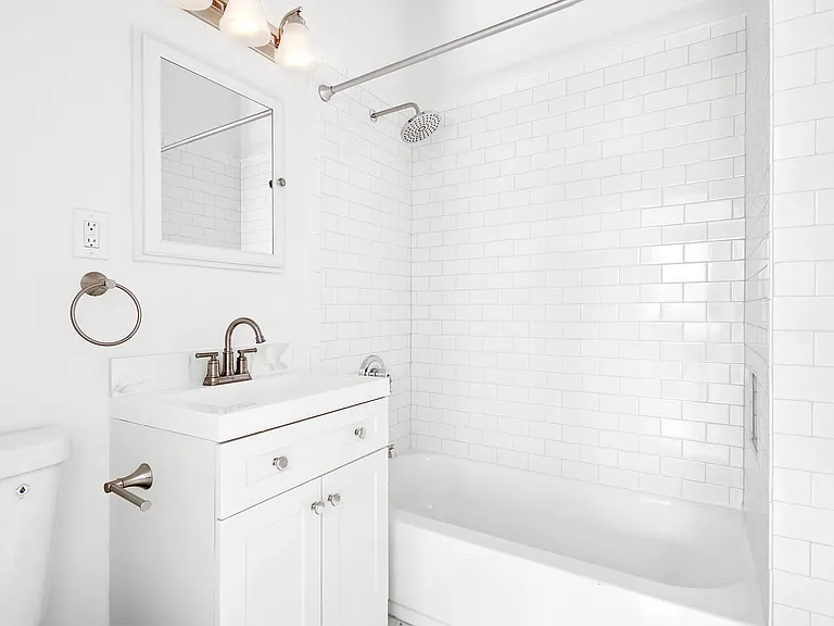 759 Putman Ave #1L — Photo 6