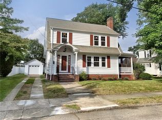 71 Tallman Ave, Cranston, RI 02910