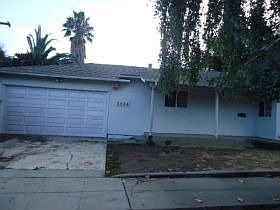 1st image of 3624 Moorpark Ave