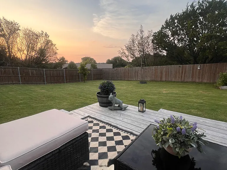 2317 Forest Hill Ln — Photo 15
