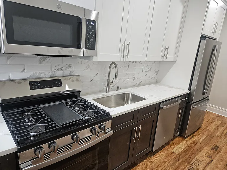 103-105 Weequahic Ave — Photo 32