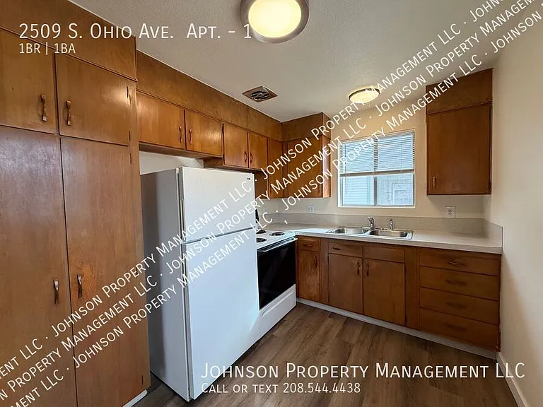 2509 S Ohio Ave #1 — Photo 2