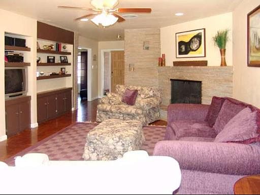 2nd image of 122 OAK GLEN