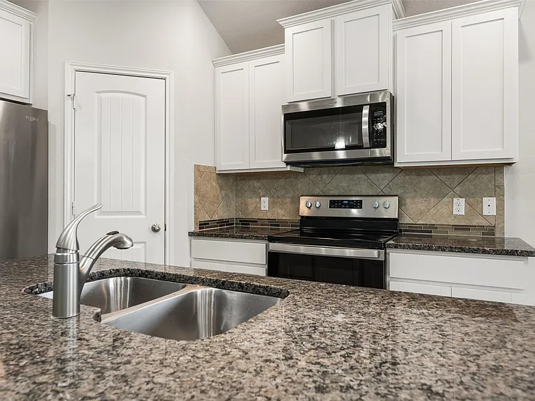 5678 Baffin Ln — Photo 18