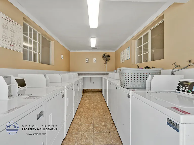 930 N. Unruh Avenue — Photo 24