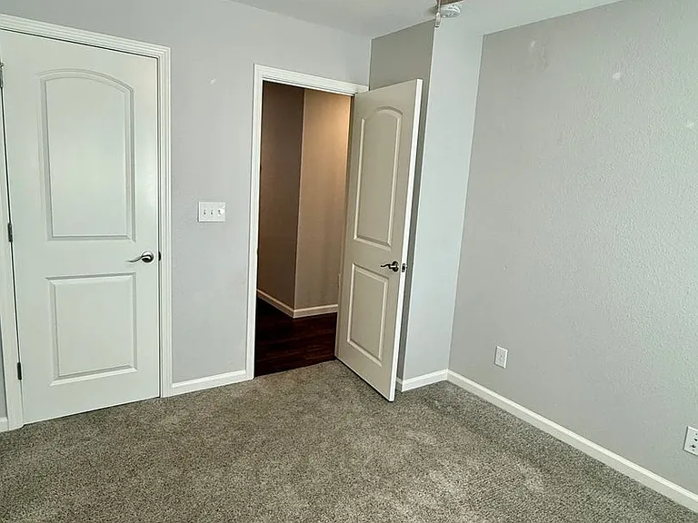 151 E Yolo St — Photo 10