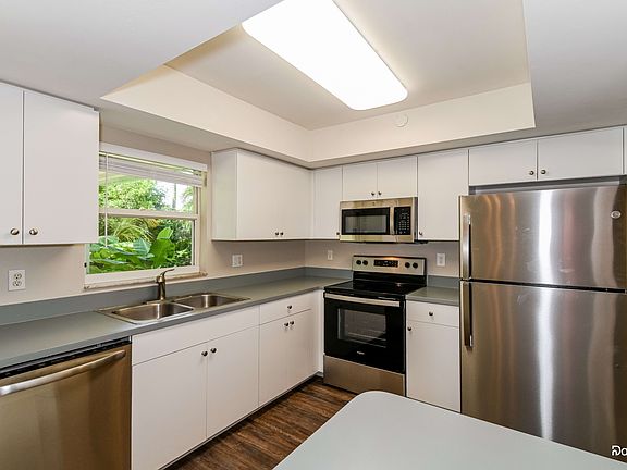 2nd image of 1322 SE 33rd Ter