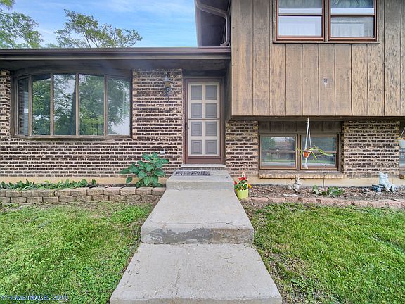 2nd image of 4931 Francisco Ave