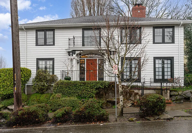 2906 Harvard Ave E #UPPER — Photo 2