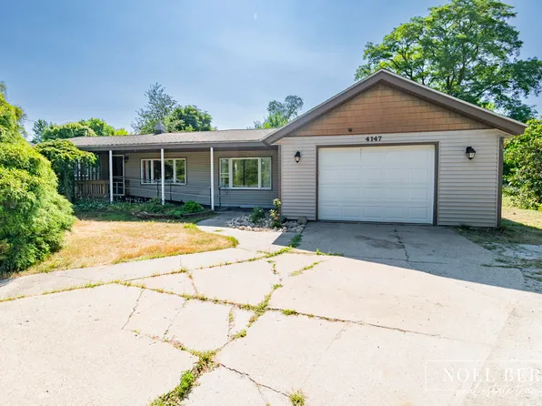 4147 S Brooks Rd, Muskegon, MI 49444