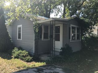 3055 E Faries Pkwy, Decatur, IL 62526