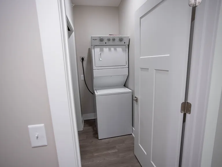 Riverbend Apartments — Photo 5