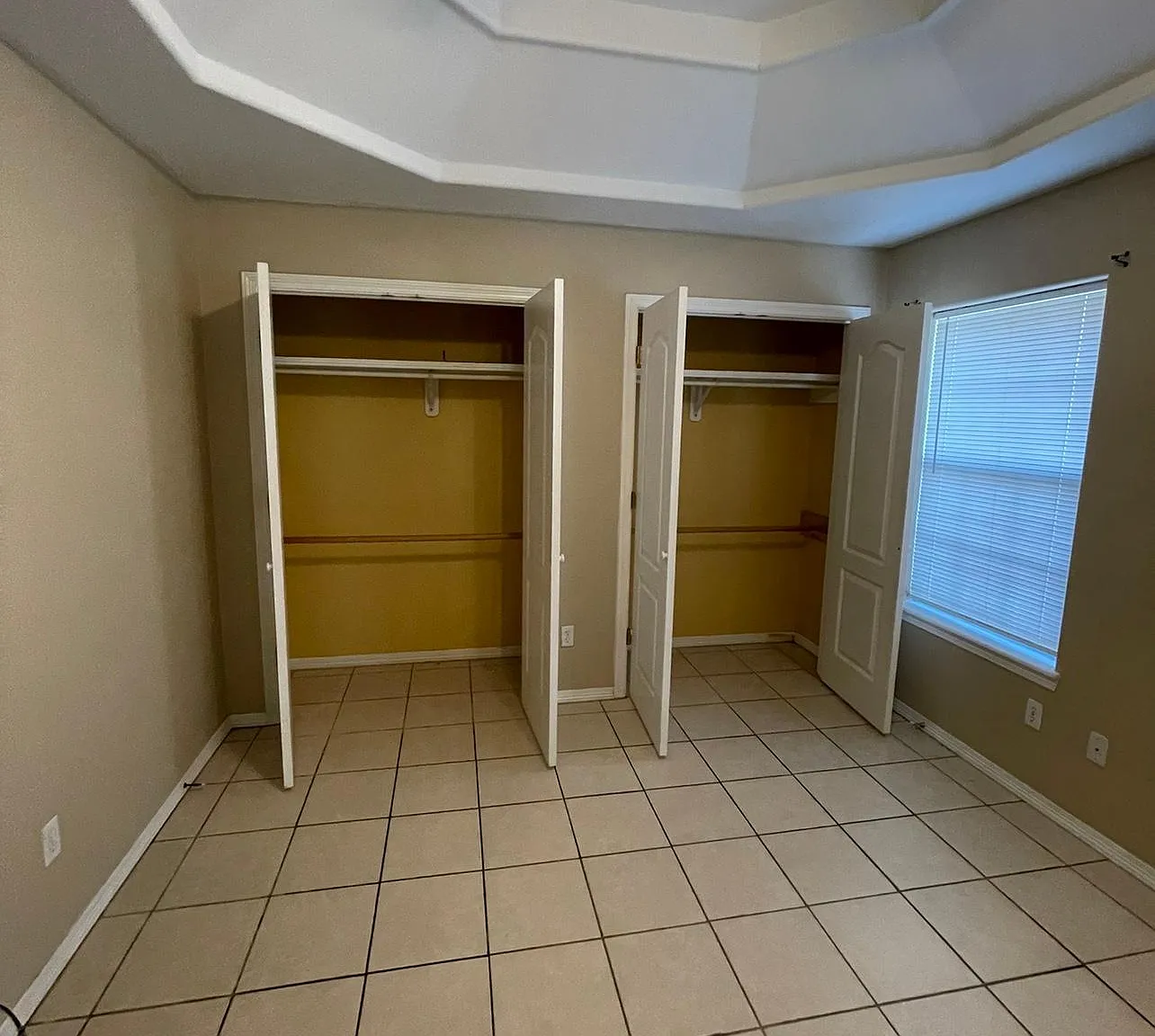 3110 Carson St — Photo 3