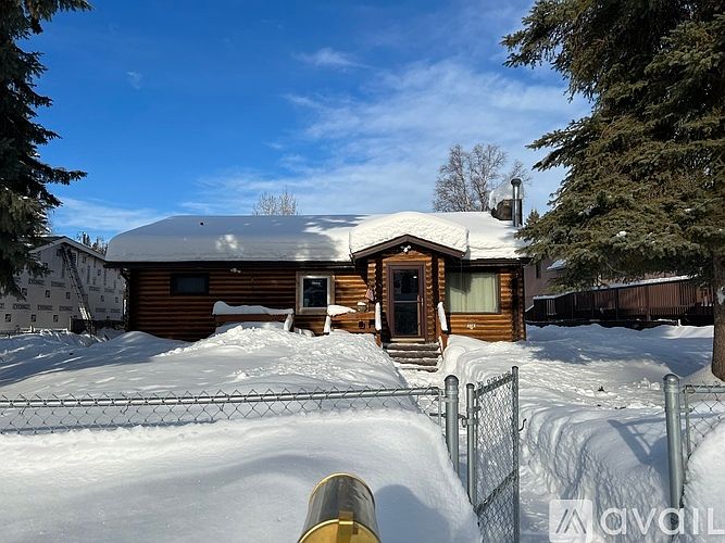 1st image of 536 Glacier Ave