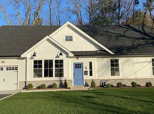 5 Henmar Dr, Closter, NJ 07624