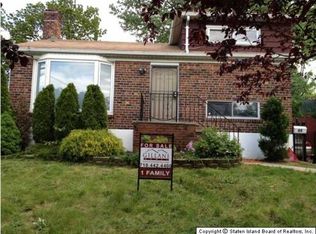44 Fairway Ave, Staten Island, NY 10304
