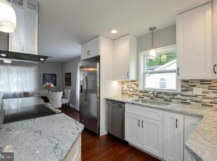 237 10th St, Pasadena, MD 21122