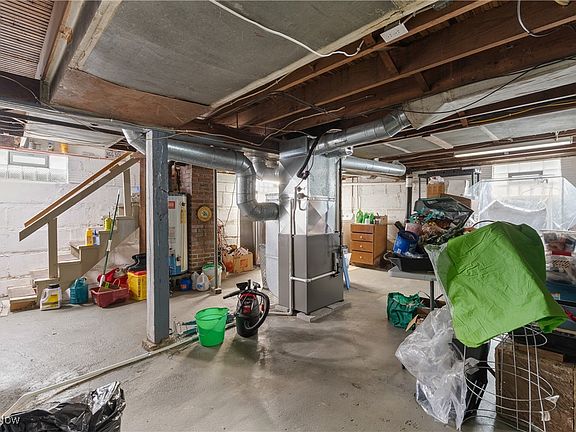 5th image of 308 Luther St
