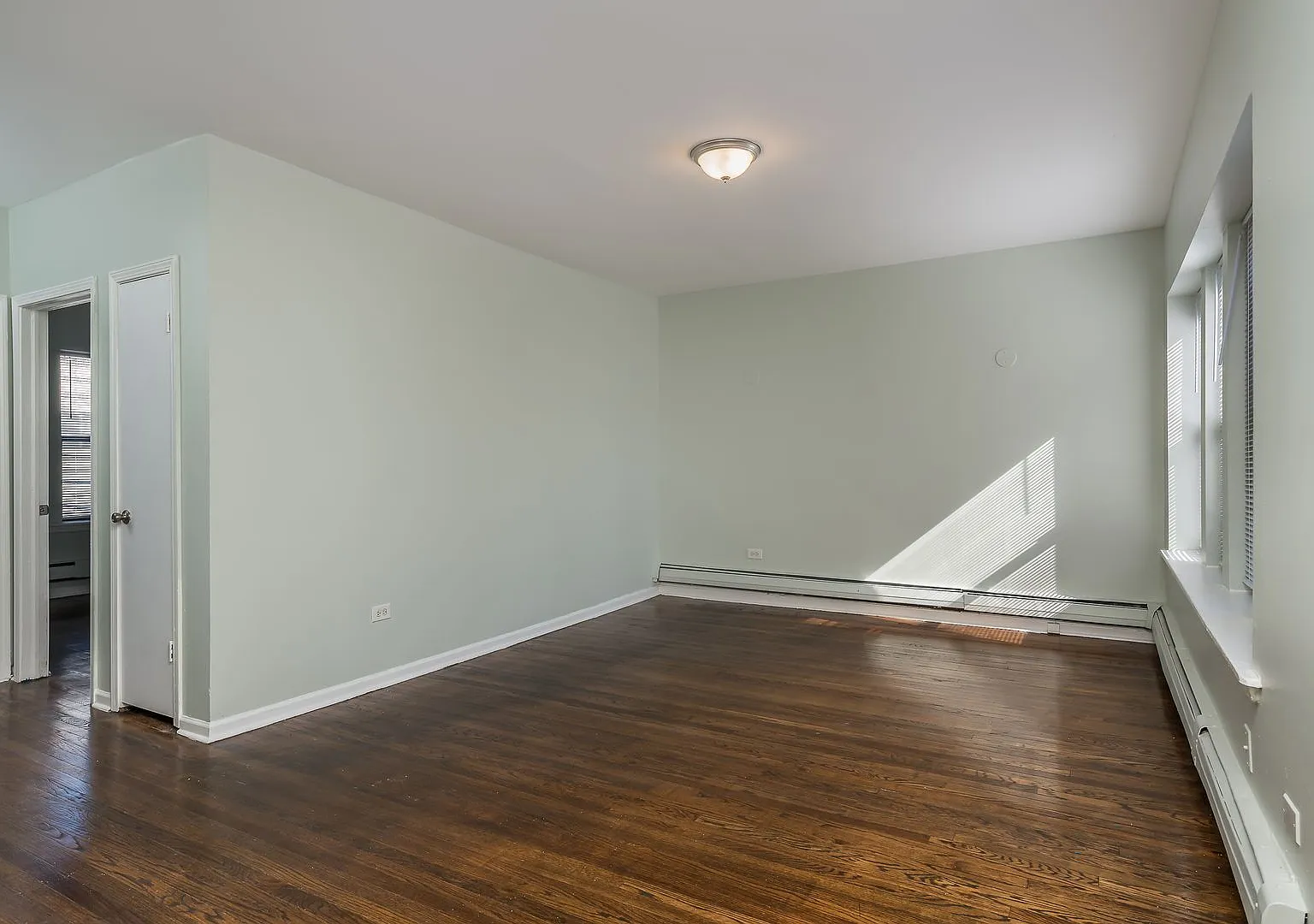 1 bed, $1,300 — Photo 4