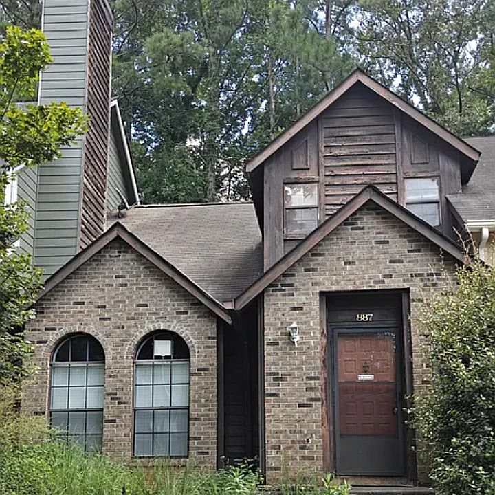 1st image of 883 Brandy Oaks Ln