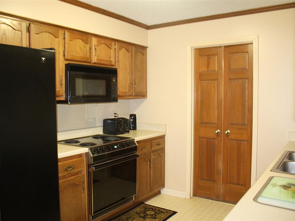 1st image of 4065 Cedar Trace Cv