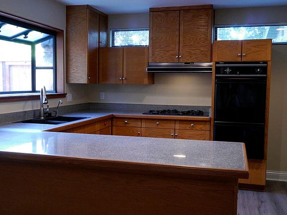 5th image of 192 22nd St APT B
