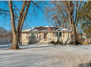 1602 E Lacona Ave, Des Moines, IA 50320