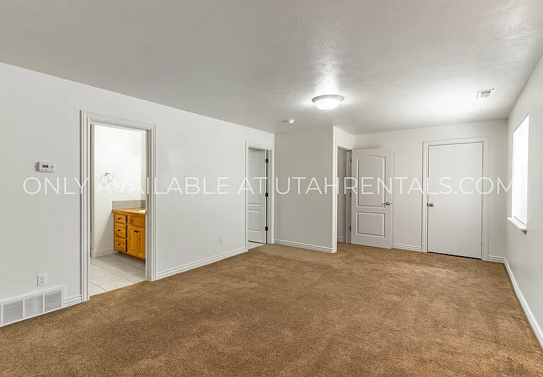 692 E 180 N — Photo 20