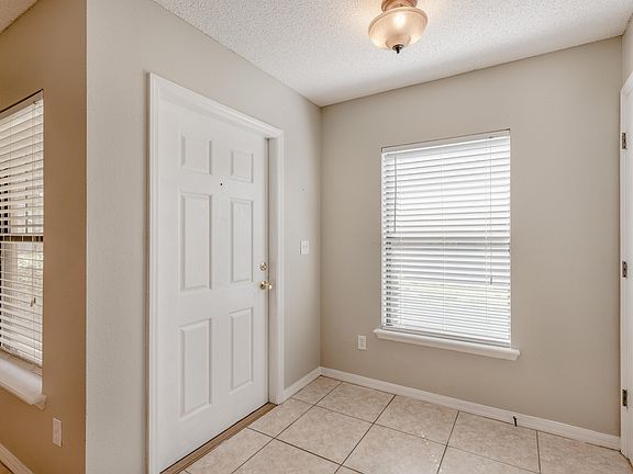 5th image of 4664 Playschool Dr