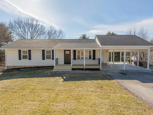 230 Pelham Ln, Christiansburg, VA 24073