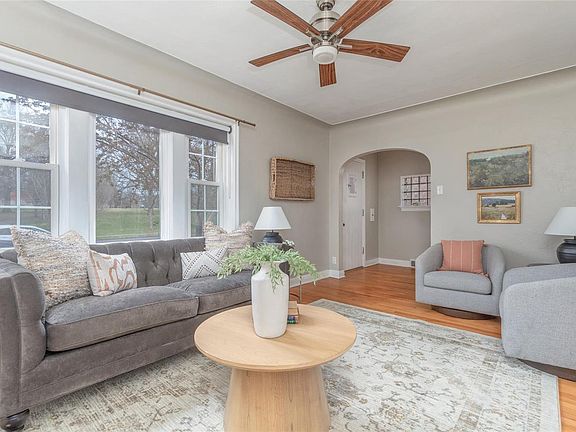 5th image of 3914 Loughborough Ave