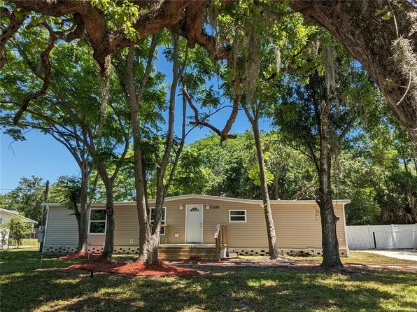 13226 Parkwood St, Hudson, FL 34669
