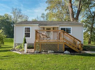 5920 Shore Dr, Huber Heights, OH 45424