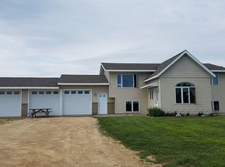 1091 County Rd N, Roberts, WI 54023