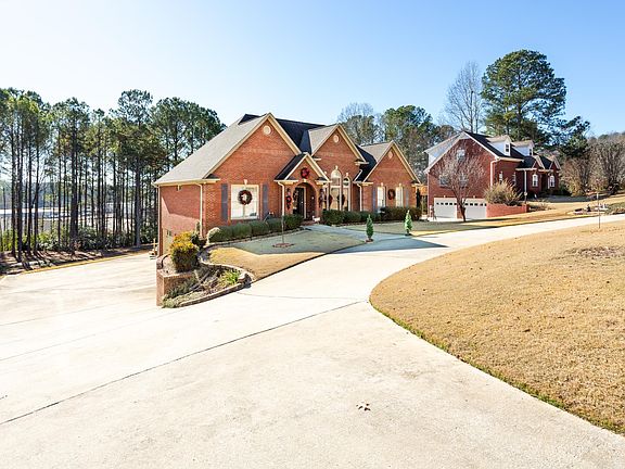 2nd image of 7513 Old Mill Cir