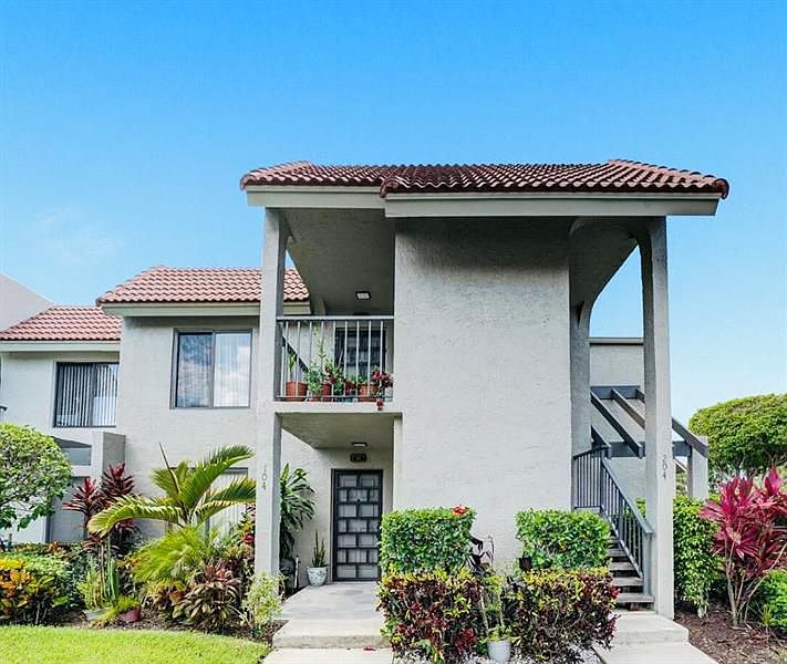 1st image of 5780 Fairway Park Ct APT 204