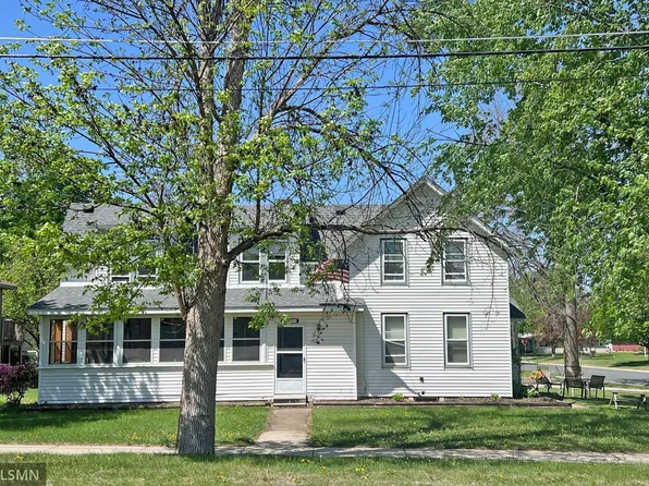 900 Hoffman St W, Cannon Falls, MN 55009