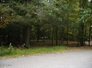 217 Aquarius Ln, Lake Ariel, PA 18436