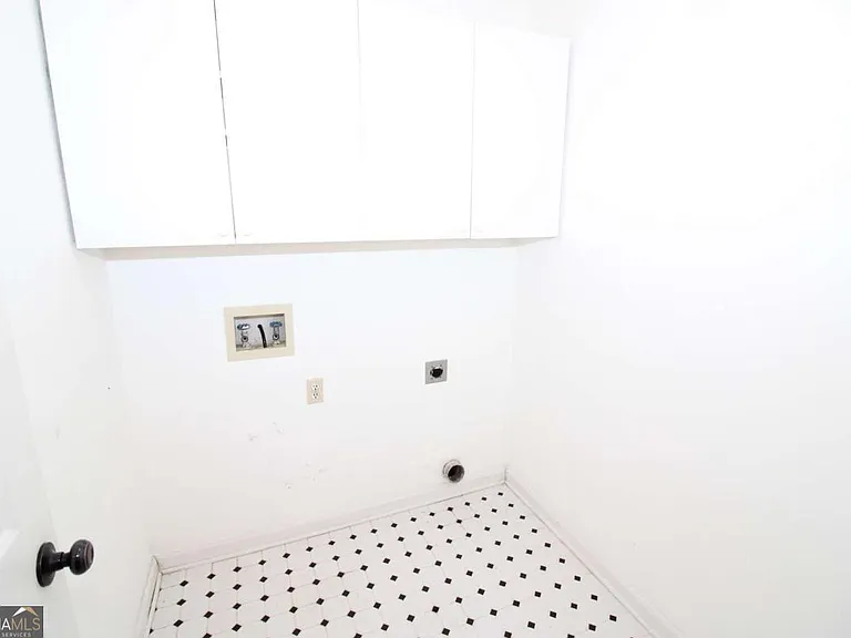 107 Shearman Way — Photo 15