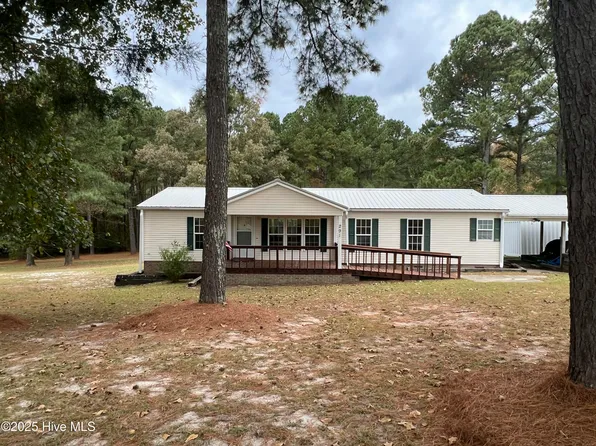 293 White Rock Place, Vass, NC 28394