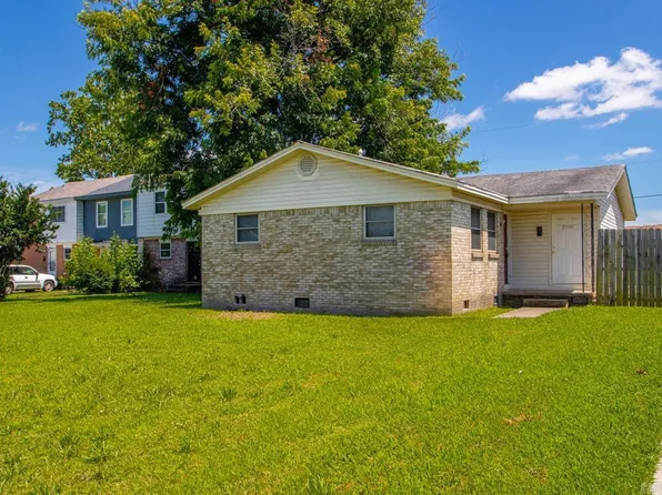 1004 E 11th St, N Little Rock, AR 72114