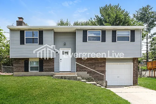 10298 Menominee Dr Photo 1