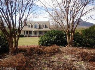 1521 Bradley Rd, Pinnacle, NC 27043