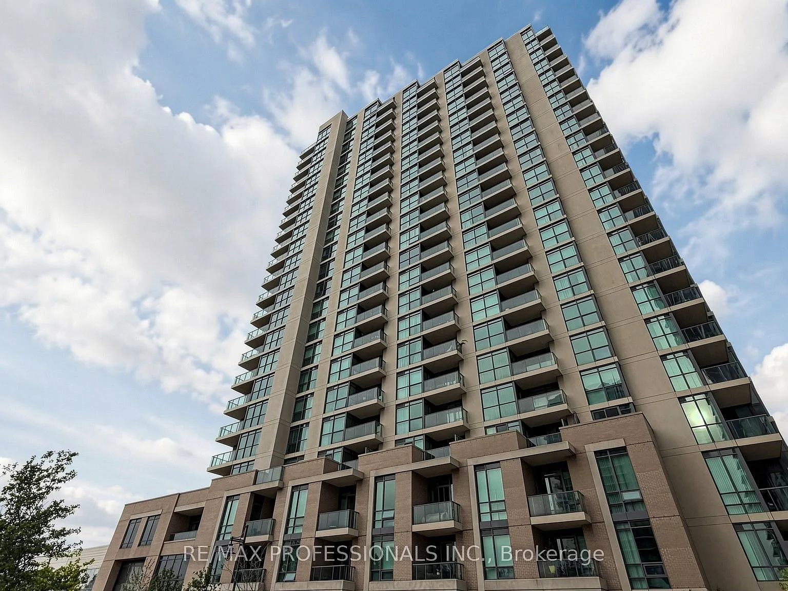 2 bed, $2,890 — Photo 3